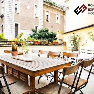 Hostal Experience, Roma