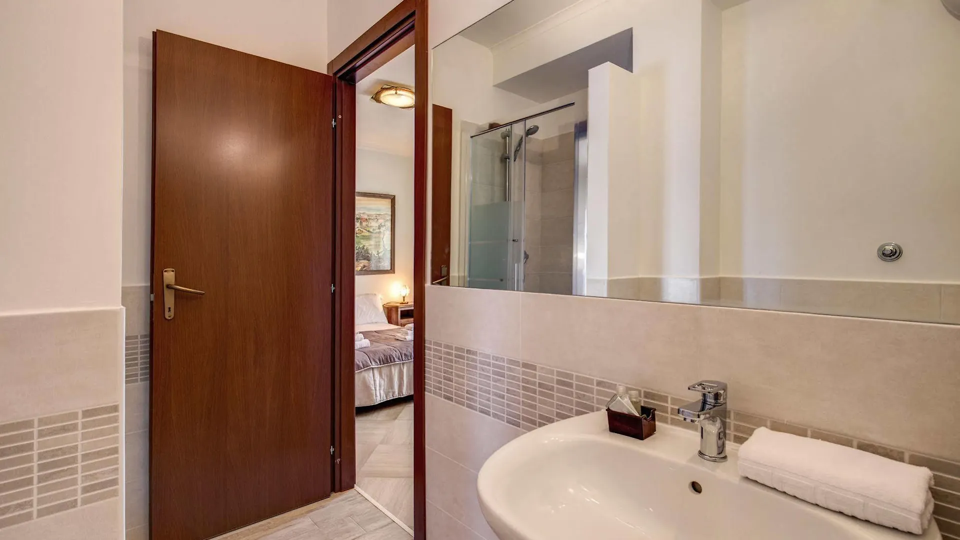 B&B Piramide Terrace Rome Bed & Breakfast